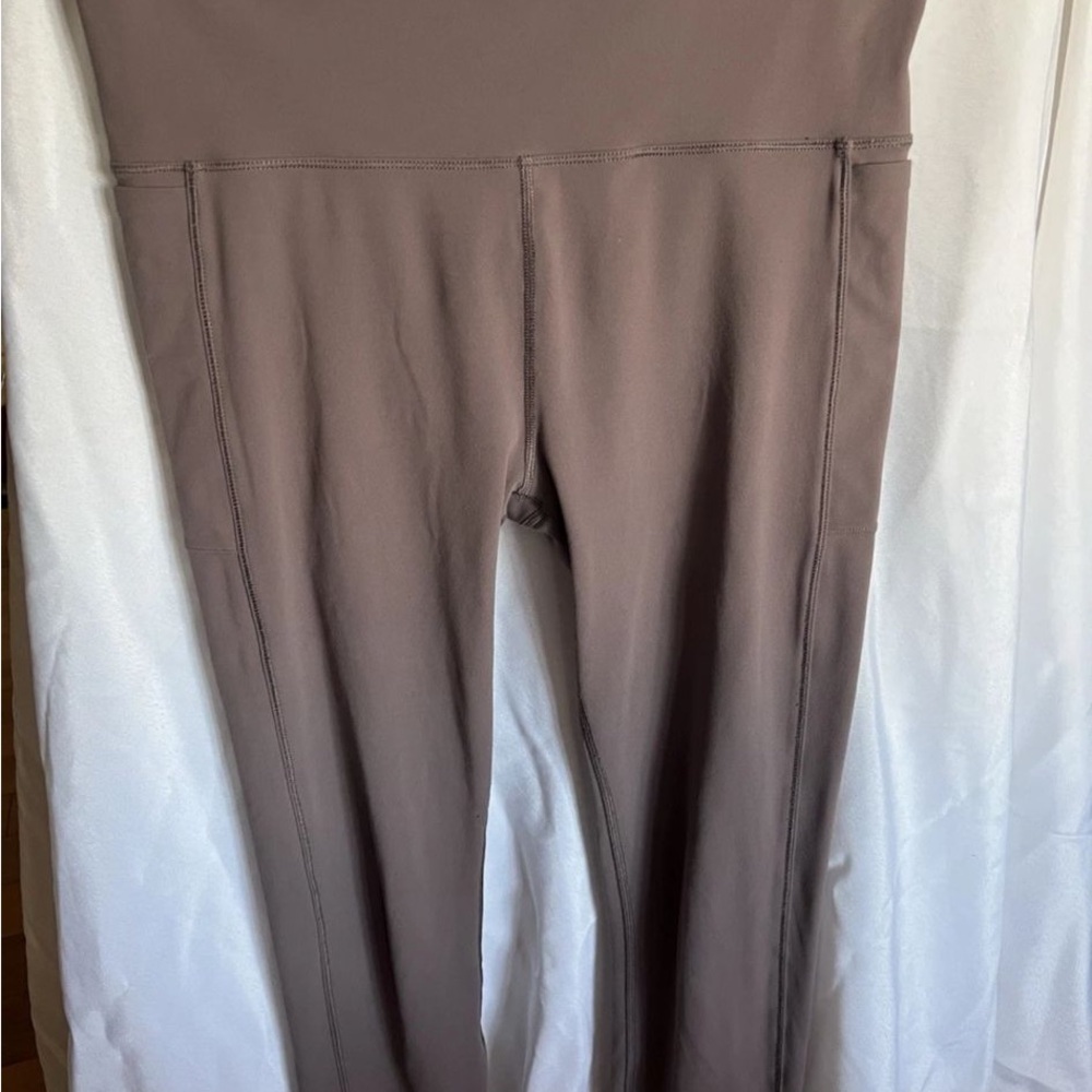 Vuori Soft Brown Leggings
